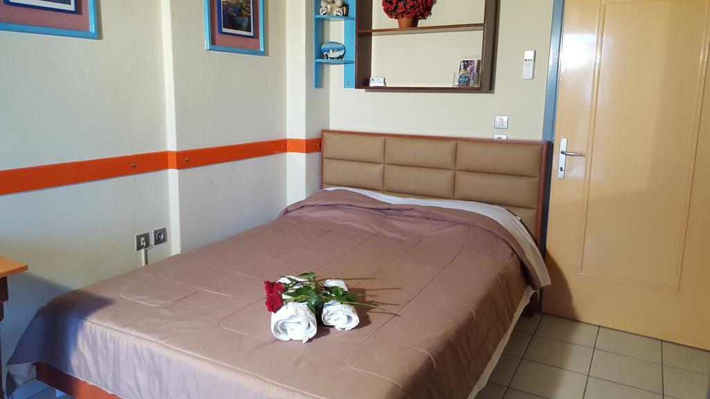 Stella Family Apartments Sindos Phòng bức ảnh