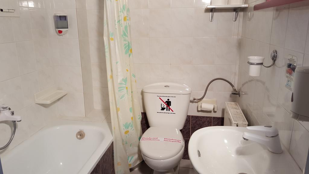 Stella Family Apartments Sindos Phòng bức ảnh