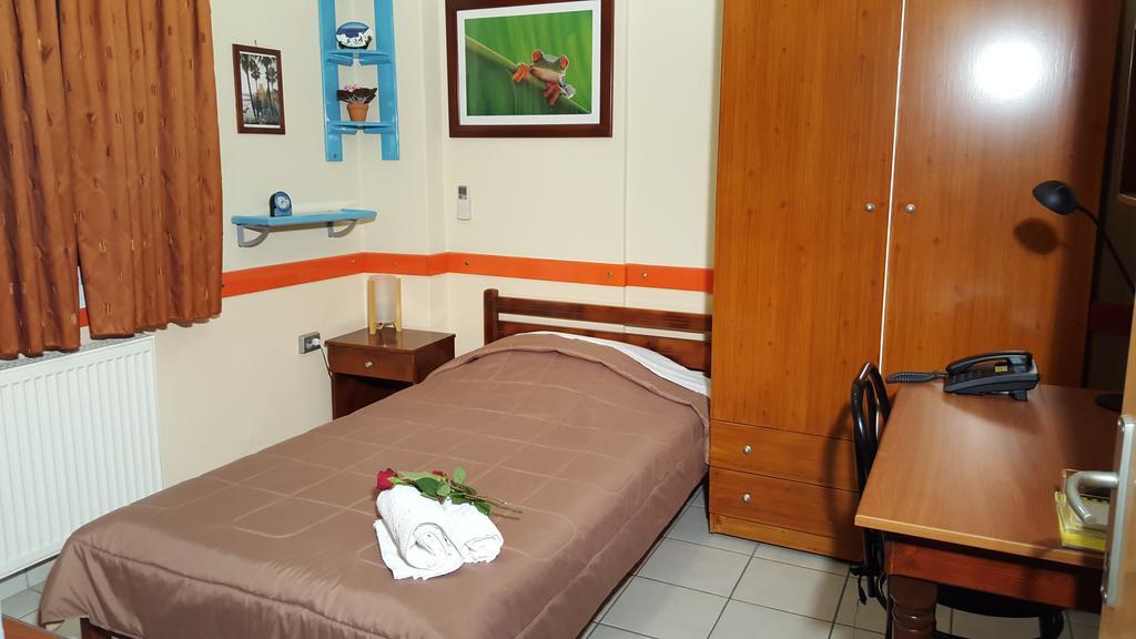 Stella Family Apartments Sindos Phòng bức ảnh